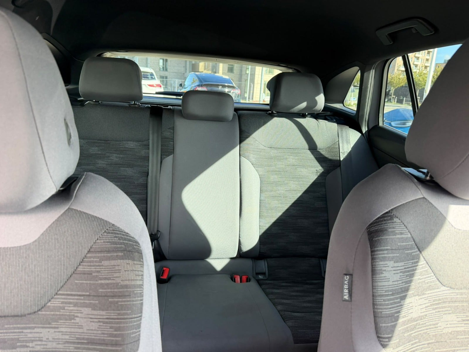 Grå VW ID.4 fra 2021