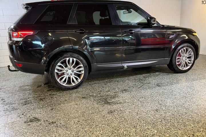 Sort Land Rover Range Rover sport fra 2015
