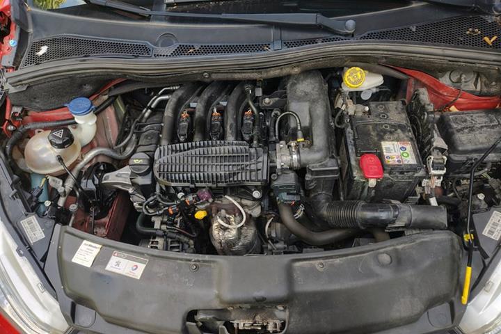 undefined Peugeot 208 fra 2017