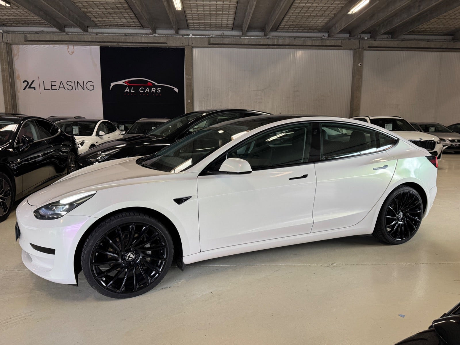 undefined Tesla Model 3 fra 2021