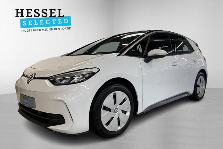 Hvid VW ID.3 fra 2024 set udefra