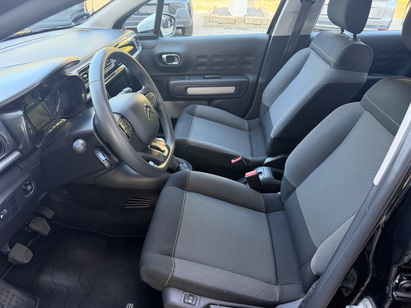 Sort Citroën C3 fra 2023