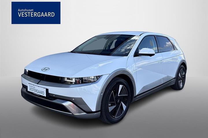 Beige Hyundai Ioniq 5 fra 2026