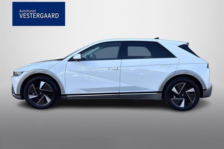 Beige Hyundai Ioniq 5 fra 2026