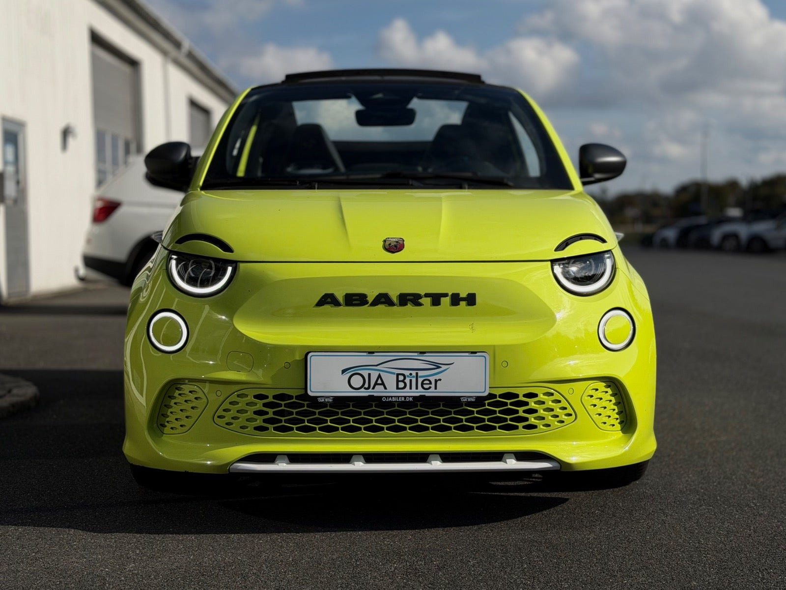 Gul Abarth 500e fra 2024
