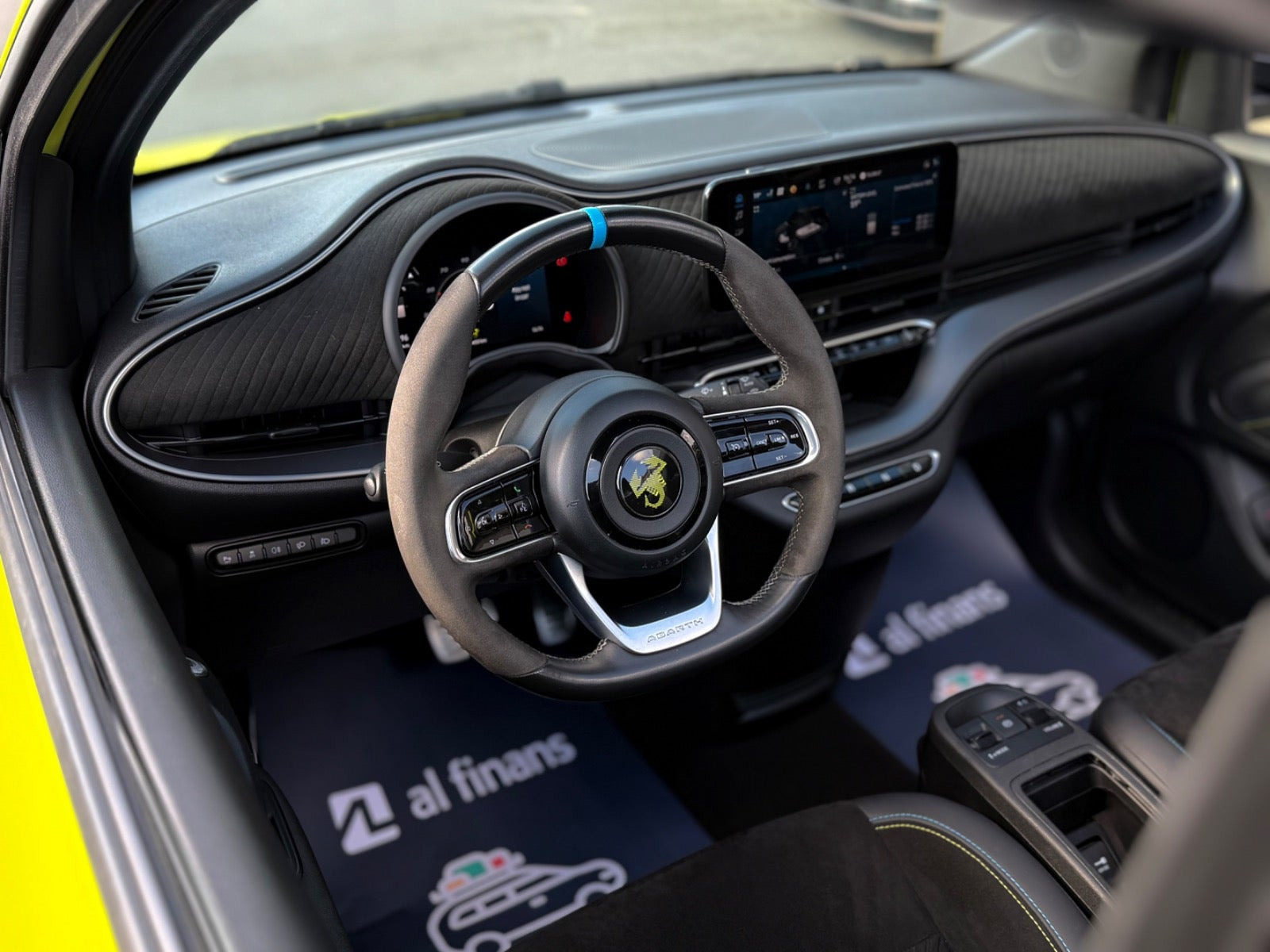 Gul Abarth 500e fra 2024