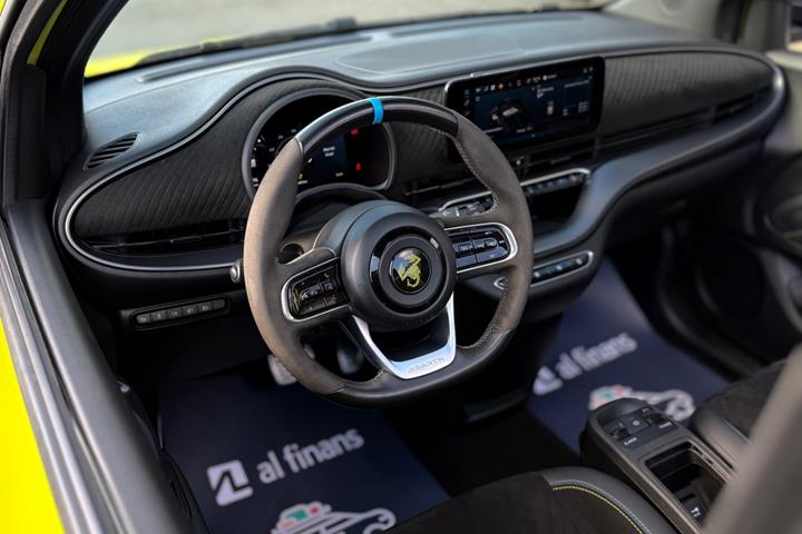 Gul Abarth 500e fra 2024