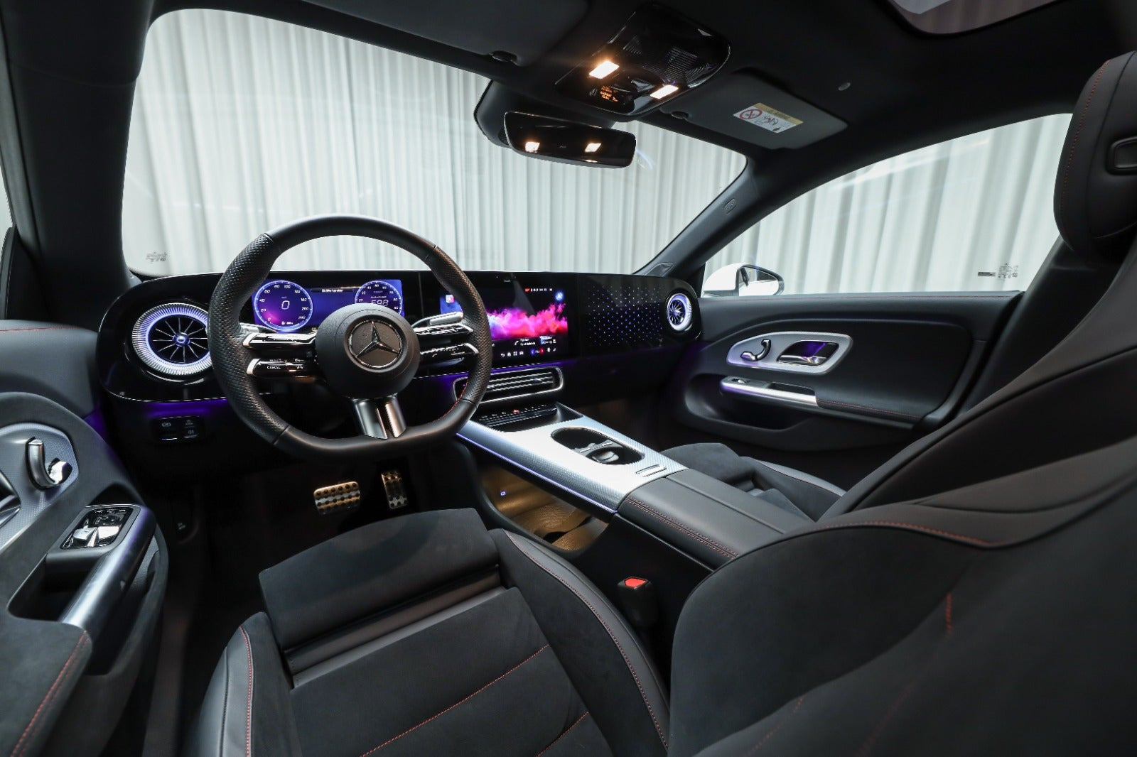 Hvid Mercedes CLA250+ fra 2025