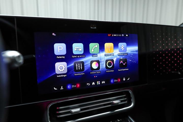 Hvid Mercedes CLA250+ fra 2025