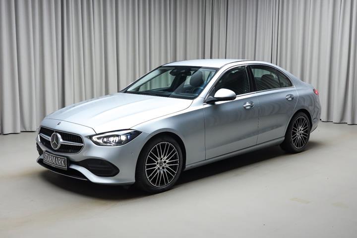 Sølv Mercedes C220 d fra 2022