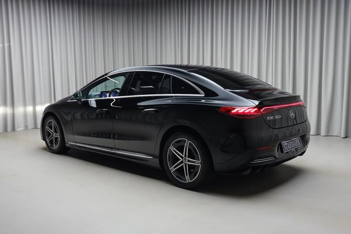 Sort Mercedes EQE350+ fra 2026