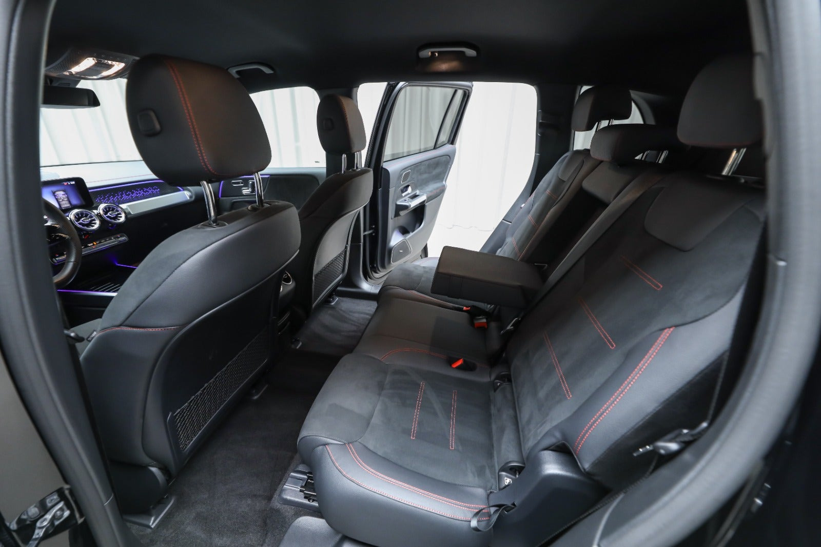 Sort Mercedes EQB250+ fra 2026