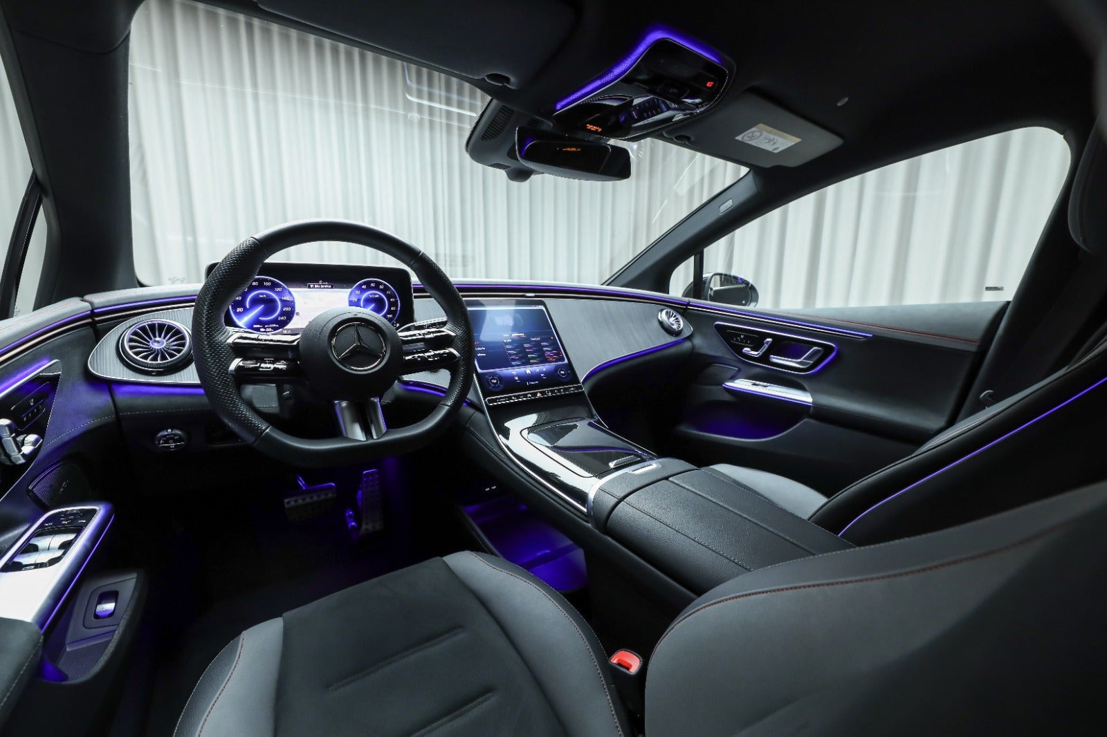 Sort Mercedes EQE350+ fra 2026