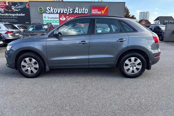 Grå Audi Q3 fra 2018