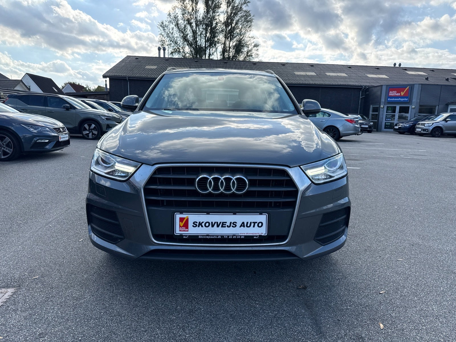 Grå Audi Q3 fra 2018