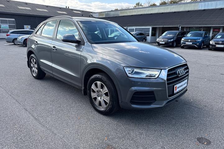 Grå Audi Q3 fra 2018