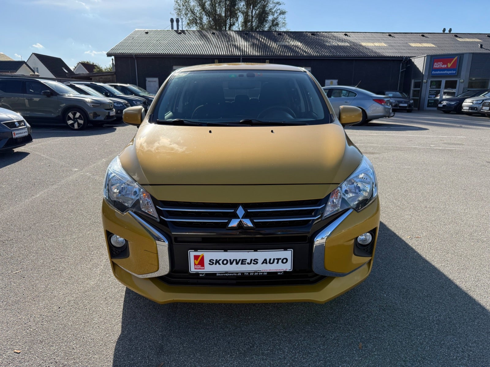 Gul Mitsubishi Space Star fra 2023