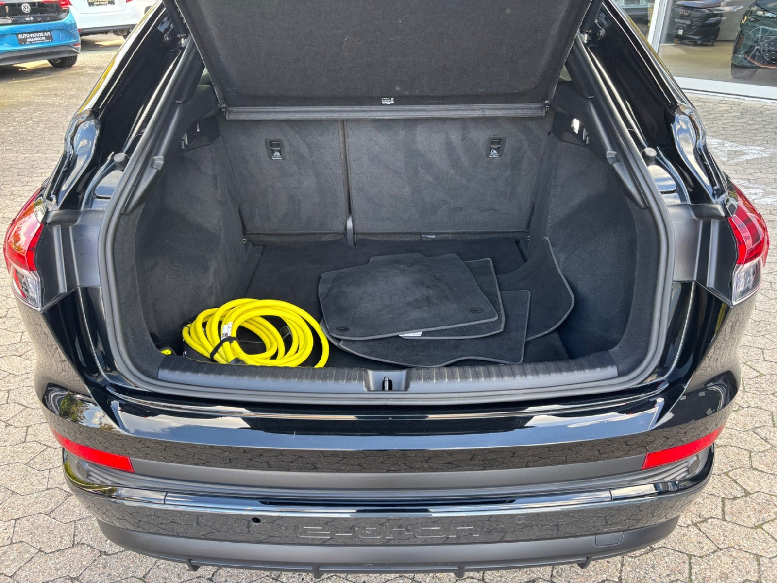 Sort Audi Q4 e-tron fra 2024