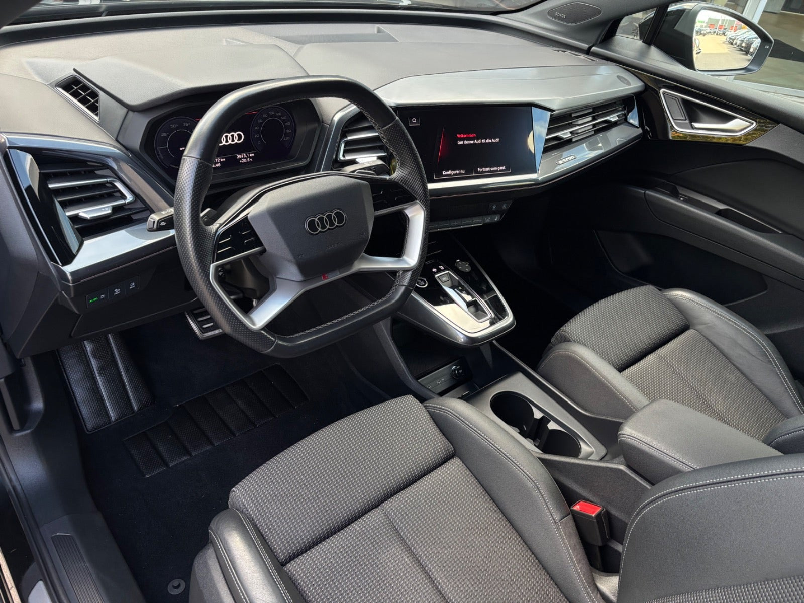 Sort Audi Q4 e-tron fra 2024