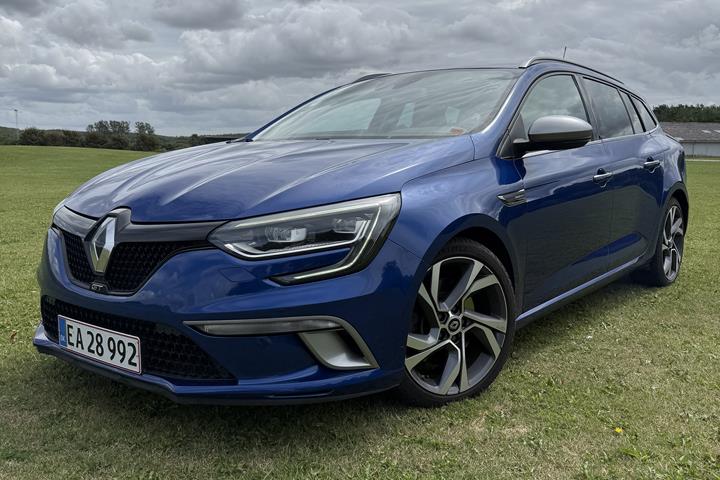Blå Renault Mégane fra 2017