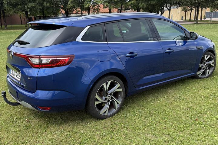 Blå Renault Mégane fra 2017