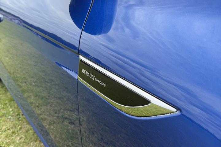 Blå Renault Mégane fra 2017