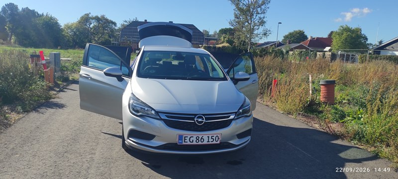 undefined Opel Astra fra 2016