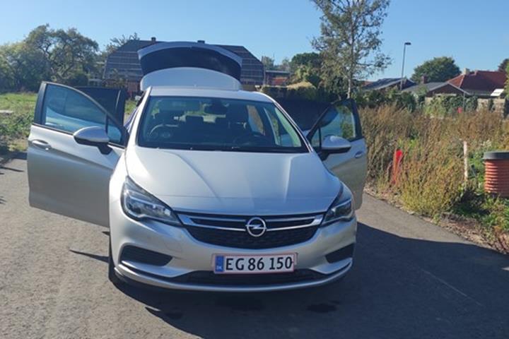 undefined Opel Astra fra 2016