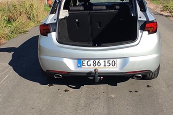 undefined Opel Astra fra 2016