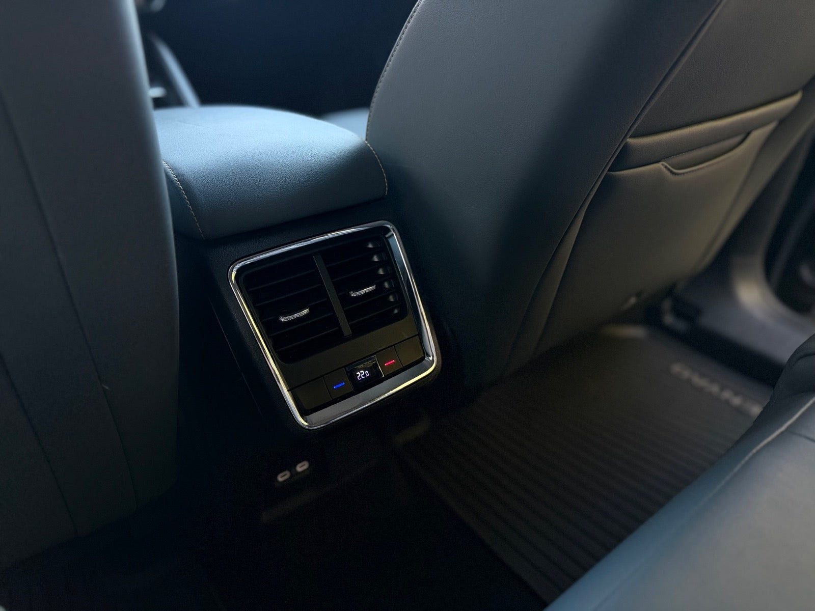 Sort Skoda Enyaq fra 2021