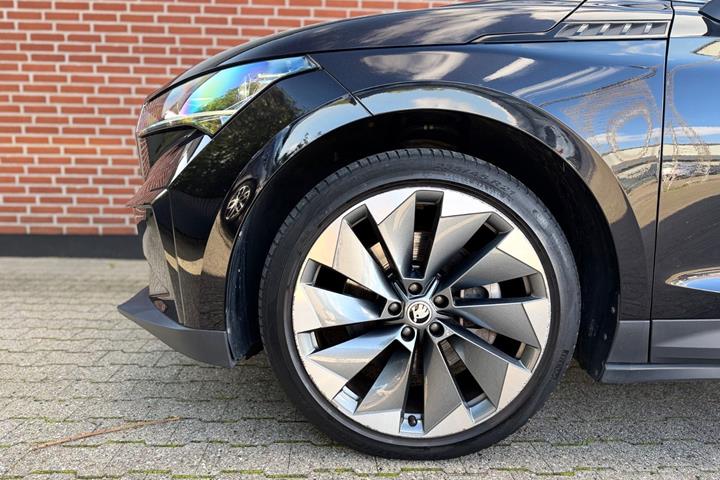 Sort Skoda Enyaq fra 2021