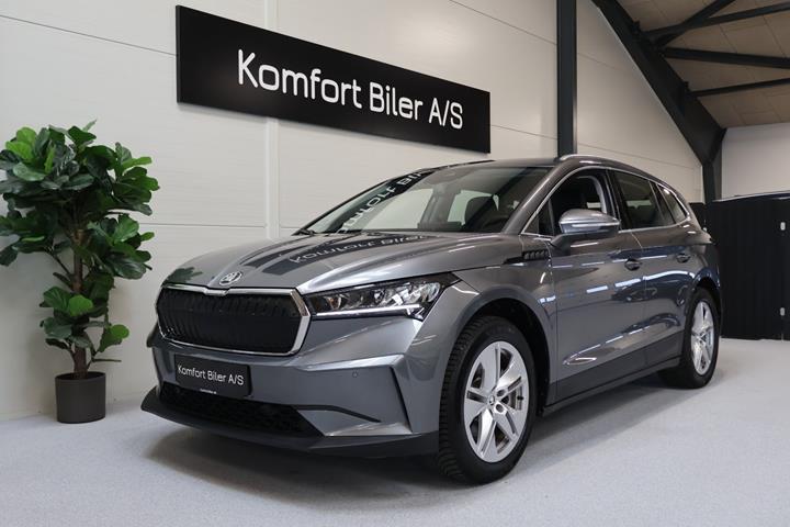 Grå Skoda Enyaq fra 2025