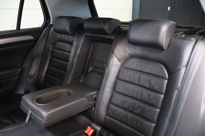 Sort VW Golf VII fra 2015