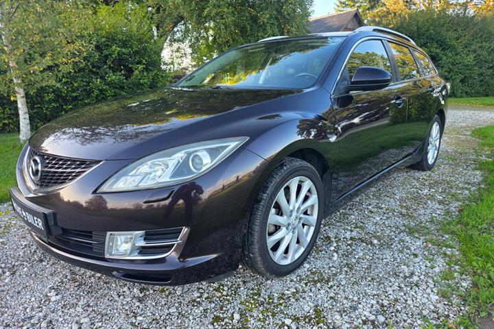 Brun Mazda 6 fra 2008
