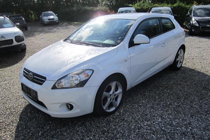 Hvid Kia Pro Ceed fra 2009