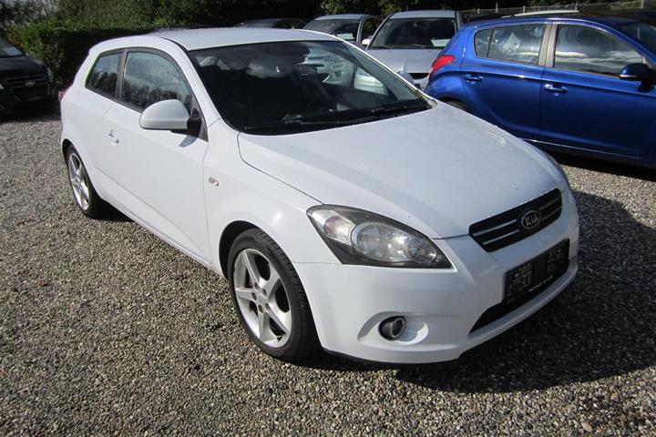 Hvid Kia Pro Ceed fra 2009