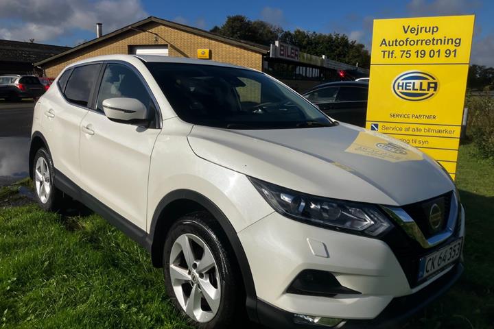Hvid Nissan Qashqai fra 2018