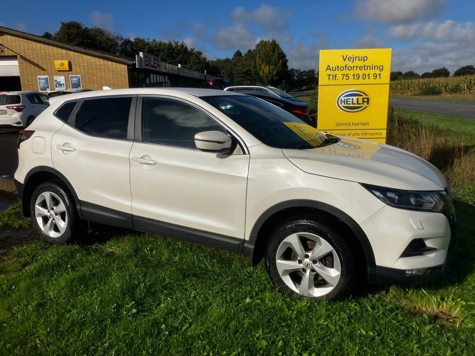 Hvid Nissan Qashqai fra 2018