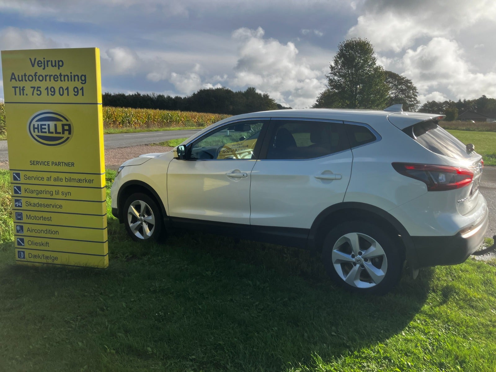 Hvid Nissan Qashqai fra 2018