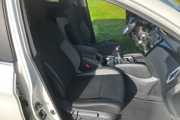 Hvid Nissan Qashqai fra 2018
