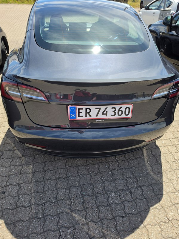 undefined Tesla Model 3 fra 2021