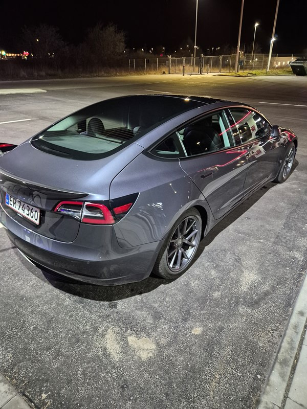 undefined Tesla Model 3 fra 2021