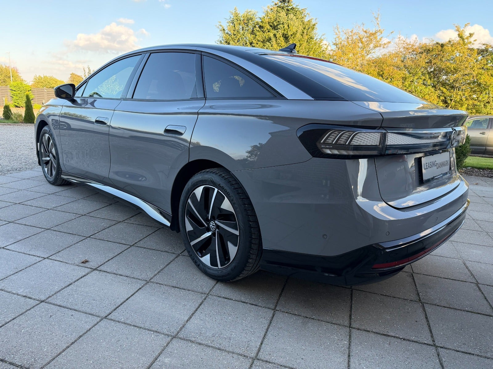 Grå VW ID.7 fra 2024