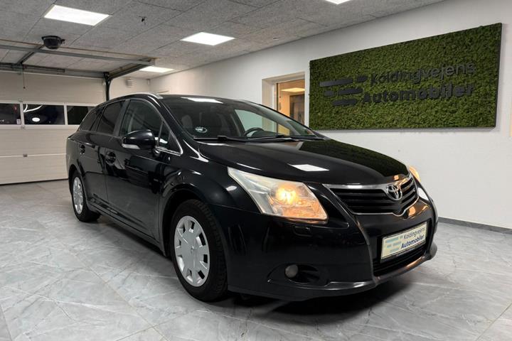 undefined Toyota Avensis fra 2009
