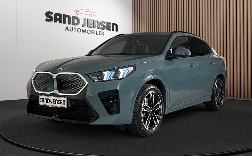 BMW iX2 xDrive30 Fully Charged M-Sport