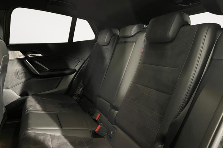 Grøn BMW iX2 fra 2025