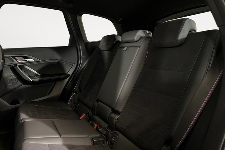 Sort BMW iX1 fra 2024