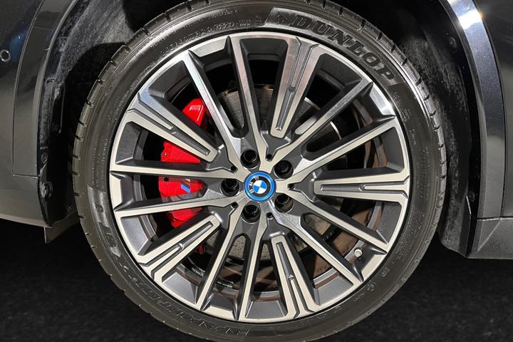 Sort BMW iX1 fra 2024