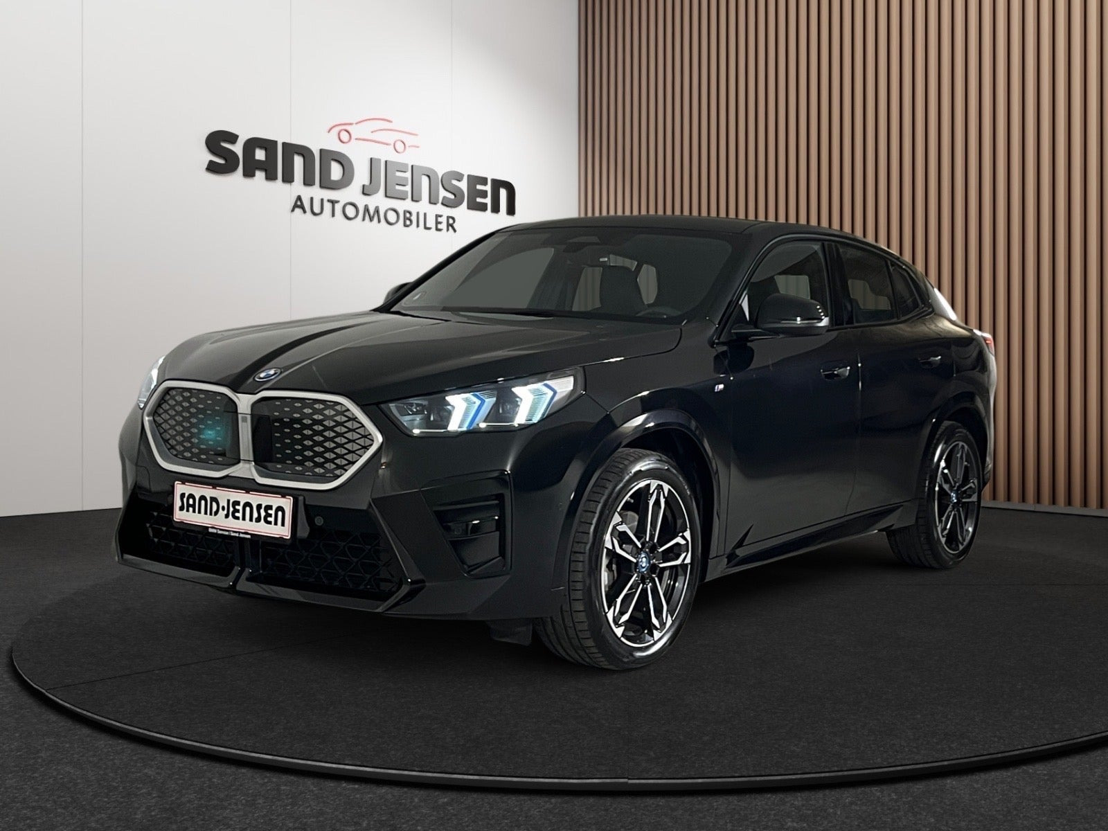 BMW iX2 eDrive20 M-Sport Premium