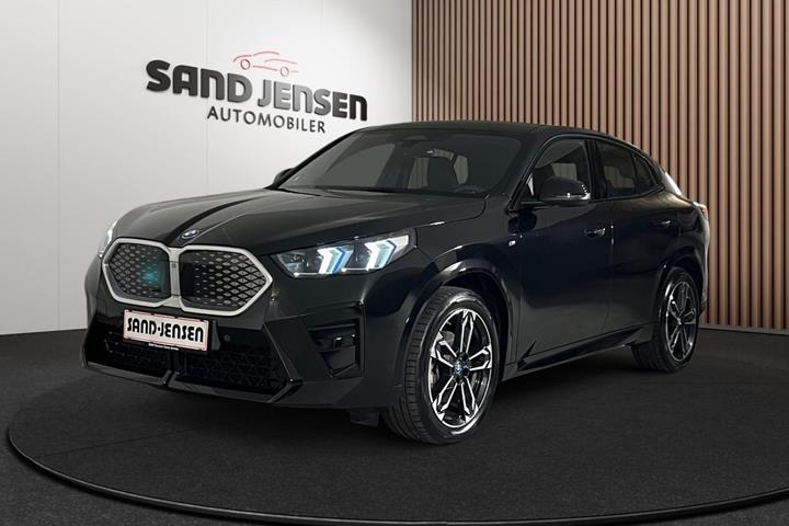Sort BMW iX2 fra 2025